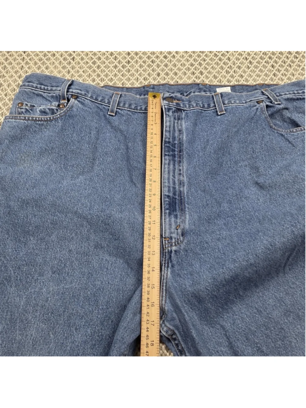 Vintage Levi’s 540 Relaxed Fit Jeans Men’s 54x32 Blue Denim Y2K Made USA